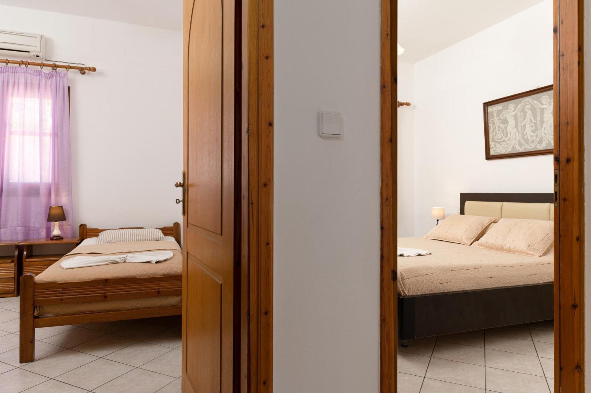 Villas Alexandros カラマキ 部屋 写真